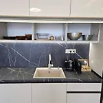 арена изгрев Apartamento *
